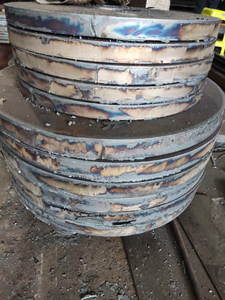 切割中厚钢板，法兰圆饼普中板连接板预埋件焊接钢板机械焊接设备