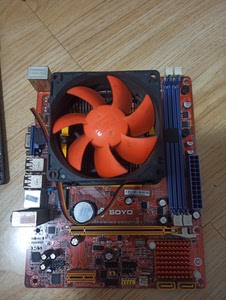 梅捷小板,四核cpu:amd x4 730 带散热器.家用