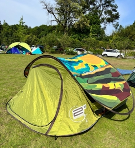 迪卡侬双人2秒速开迷彩透气帐篷