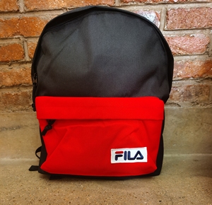 fila(斐乐)黑红拼色双肩学生运动包