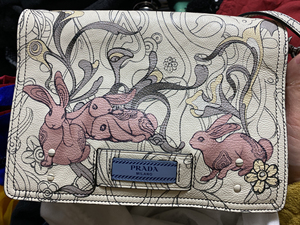全新 prada 粉兔子 包 明星同款 未使用 正品 目前全