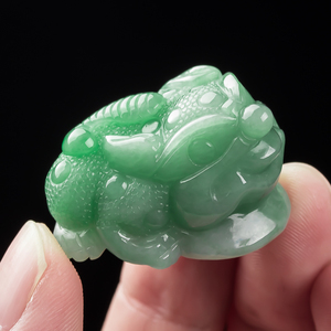天然正品翡翠缅甸天然a货玉器吊坠老坑种招财三角金蟾玉坠26.69g