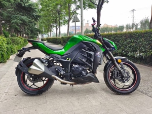 到货n19菜花蛇.双缸水冷400cc,成色嘎嘎新,实表一千多