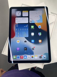 ipad air4 蓝色国行64g苹果店扯样样机超低价格出售
