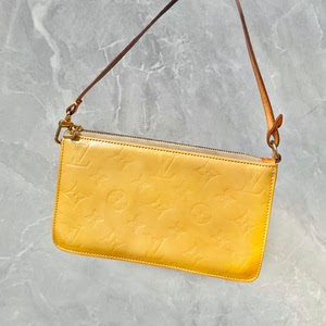 lv 路易威登麻将包 漆皮小鸡黄 99新 成色棒 非芬迪