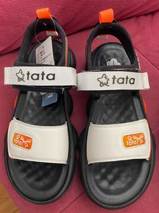 TATA儿童凉鞋，36码2双，配色不一样，可以验货宝，另加3