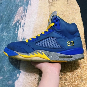 aj5兰尼高中 蓝黄 43码 穿几次 好成色 全新参考价1k