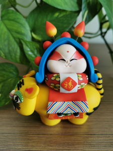 传统手工软陶摆件兔爷老北京兔儿爷北京非物质文化遗产,实拍