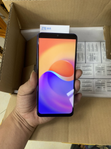 全新 中兴远航10 4 128 5g 手机 全新未开封.数量