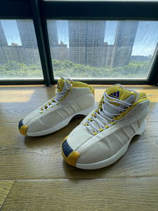 adidas阿迪达斯 科比元年crazy1大面包篮球鞋 8.