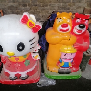摇摇车,卡通可爱,熊大熊二,几乎是新的