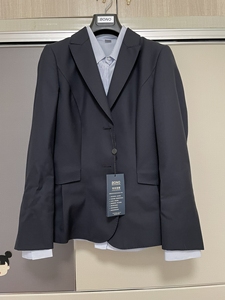 报喜鸟旗下bono品牌女士定制西服