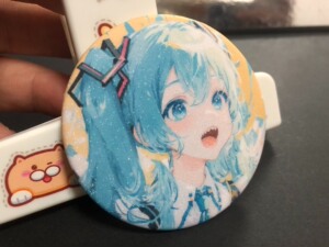 【小虎牙】初音未来周边动漫徽章miku吧唧挂饰学生礼品生日漫