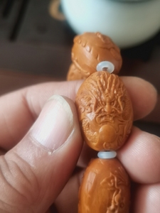 苏工林华老师手刀工雕刻橄榄核浅浮雕九龙万佛手串,大尺寸20