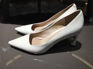 001人付款淘宝trendiano 欧时力男鞋凉鞋拖鞋黑白色清仓我是丁晓倩