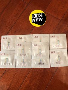 sk2小灯泡淡斑精华小样片装试用袋装0.7ml