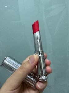 dior口红 色号673 西瓜红色 仅试色 使用如图 专柜入