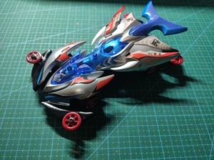 【展示】战龙四驱,剑鲨王,全喷涂.作为全剧为数不多好看的车型