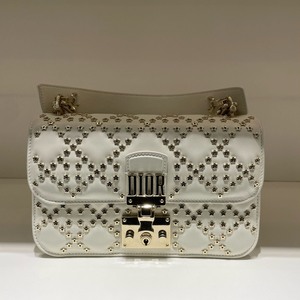 现货:dior 白色牛皮addict系列星星铆钉链条包 链条_阿里巴巴找货神器