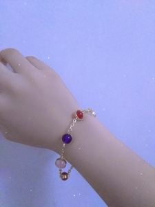 香妃链  传说戴上这条手链的人,可以找回自己丢失的东西.香妃