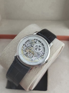 江诗丹顿传袭系列全镂空18k白金自动机械男表】型号:4317