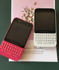 黑莓手机学生机q5