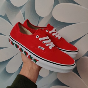 vans红色小草莓