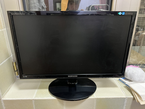 三星ex2220x显示器,无任何问题.