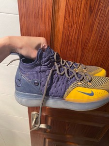 Nike 耐克杜兰特11代篮球鞋 密歇根配色 KD11. 4