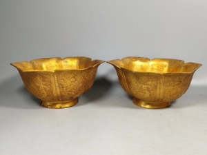 唐代鎏金碗一个
