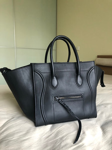 九五新赛琳celine黑色牛皮幻影蝙蝠包大号