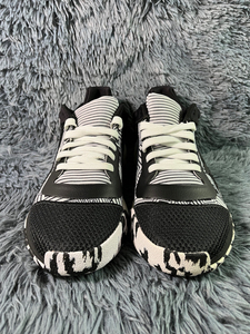 阿迪达斯 马奎boost 黑白迷彩 40码