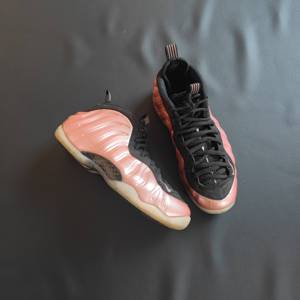 nike喷泡新 新粉喷 二手 明星同款 95新