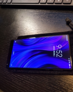 小米mix,第一代小米mix,到现在看仍然是艺术品.机子没有