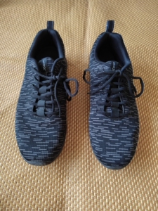 45码匹克休闲运动鞋  正品 无瑕疵 申通快递 包邮