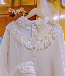 vintage 衬衫蕾丝公主维多利亚风格衬衫,第二件发黄部分