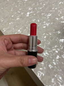 mac魅可mangrove,感觉有点像哑光的烂番茄色.多年代