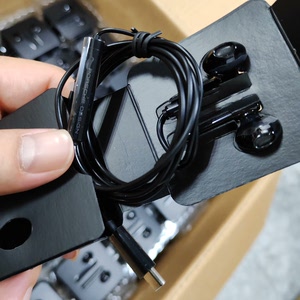 华为mate50 rs保时捷原装耳机