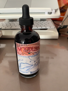 出鲶鱼墨水 北极熊棕 135ml装,用了大概10ml.