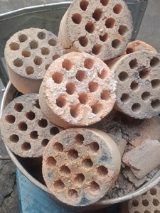 蜂窝煤渣,蜂窝煤球,养花养多肉最好的,有用的需要的便宜处理