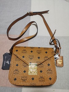 韩国mcm女包孙怡同款经典印花马鞍包单肩斜挎带钉邮差包 二手