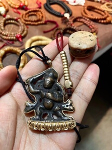 【藏传宋元时期罕见特殊顶级天铁不动明王包18k黄金吊坠】千年