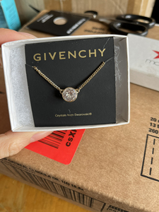 纪梵希钻石项链