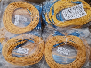 皮线光纤分纤盘