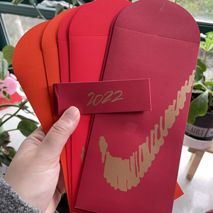 耐克nike红包袋 一共12个一起出 其中有一个好像沾到一点