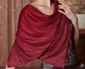Woo妩海之星围巾披肩，酒红色高级显气质，全新，纯山羊绒面料