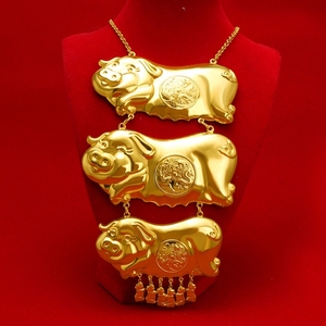 00六福珠宝官方旗舰店天猫六福珠宝婚嫁金猪项链黄金吊坠女足金猪牌