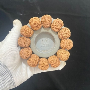 00梦里相逢酩酊天淘宝天然原矿俄料蜜蜡平安扣墩子,全部精工雕刻.