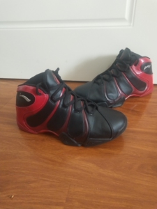 李宁奥尼尔篮球鞋