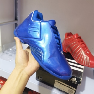阿迪达斯,tmac3,麦迪3漆皮红蓝鸳鸯,货号d73900